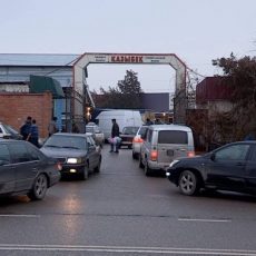 Шымкентский рынок «Казыбек» снесут под строительство многоэтажек Оптовый рынок "Кызыбек"