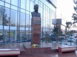 105 лет со дня рождения Динмухамеда Кунаева отмечают в Шымкенте