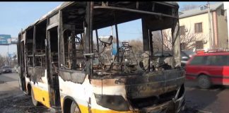 В Шымкенте загорелся автобус с пассажирами В Шымкенте загорелся автобус с пассажирами