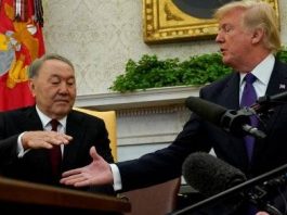 Трамп и Назарбаев рукопожатие