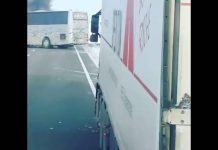В интернете появилось видео горящего автобуса на трассе «Шымкент-Самара»