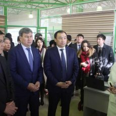 Заместитель Премьер-Министра ознакомился с проектами цифровизации в ЮКО Прибывший в ЮКО заместитель Премьер-Министра ознакомился с проектами цифровизации