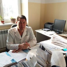 Врачи Шымкента подвели итоги аномальных для города морозов Заведующий приёмным отделением БСМП Шымкента Сабит Байбосынов