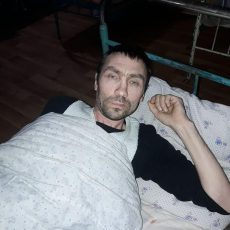 Соцсети: неравнодушные шымкентцы разыскивают родных потерявшего память мужчины В Шымкенте ищут родственников мужчины