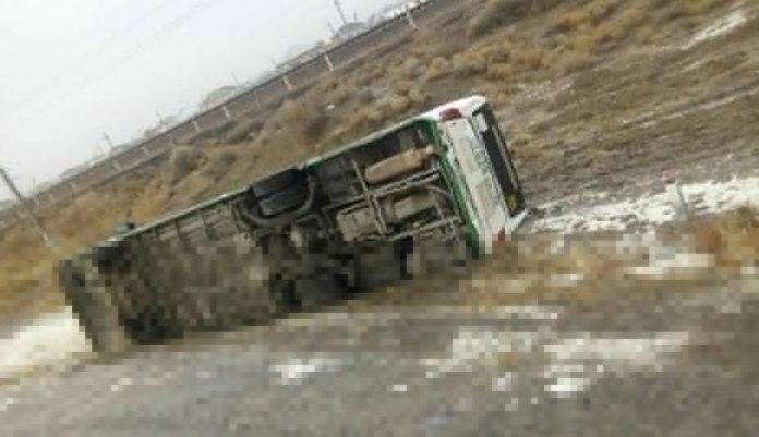 Автобус перевернулся в Кызылорде