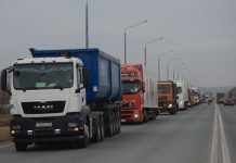 С 1 марта по 1 апреля на дорогах ЮКО ограничено движение грузовиков Грузовики на дороге