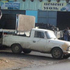 Жителей Кайнарбулака в Шымкенте удручают цены на уголь Жителей Кайнарбулака удручают цены на уголь