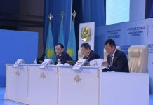 Свыше пяти миллиардов выделено в Шымкенте на строительство и ремонт дорог На отчетной встрече акима Шымкента