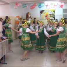 С песнями и плясками проходит в Аксукенте масленичная неделя С песнями и плясками проходит в Аксукенте масленичная неделя