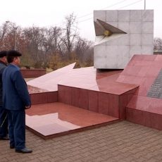 В «ПетроКазахстан Ойл Продактс» у воинов-афганцев сегодня выходной Перед Мемориалом погибшим воинам-афганцам