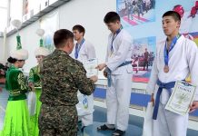 В Шымкенте выбрали лучших «рукопашников» Национальной гвардии РК Награждение победителей соревнований по рукопашному бою