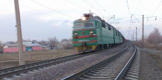 «Помогайки» возле ж/д вокзалов перекрыли кислород