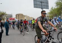 Посол РК в Узбекистане доехал из Ташкента в Шымкент на велосипеде Веломарафон Ташкент-Шымкент