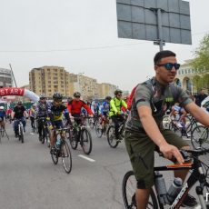 Посол РК в Узбекистане доехал из Ташкента в Шымкент на велосипеде Веломарафон Ташкент-Шымкент