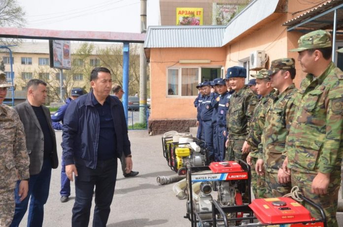 Спасатели из ЮКО направляются в Восточный Казахстан
