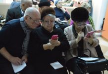 21 марта в Шымкенте стартует курс «Аташки, апашки и смартфон» Курс "Аташки, апашки и смартфон"