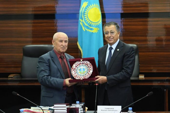 Жансеит Туймебаев встретился с делегацией Республики Узбекистан