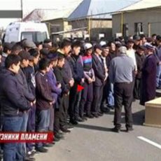 Заживо сгоревших в контейнерах атырауских рабочих похоронили в ЮКО В ЮКО похоронили сгоревших при пожаре