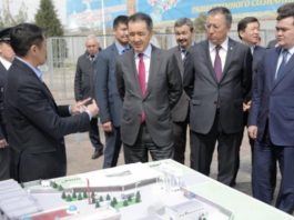 Премьер-Министр РК Бакытжан Сагинтаев ознакомился с работой таможенного поста «Жибек Жолы» в ЮКО