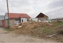 В Шымкенте выявлено более двух тысяч самовольных построек В Шымкенте сносят незаконные постройки