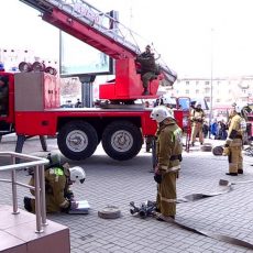 На железнодорожном вокзале Шымкента тушили пожар На железнодорожном вокзале Шымкента тушили пожар