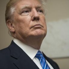 Дональду Трампу объявлен импичмент Дональд Трамп