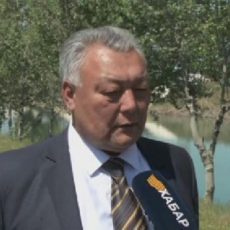 В ЮКО офицер антикоррупционной службы спас тонущего в канале ребенка Марат Оразов службы спас тонущего в канале «Достык» 5-летнего ребенка