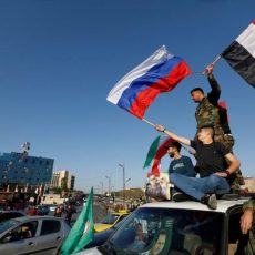 Видео бомбардировки Дамаска и сирийские протесты Жители Дамаска протестуют против бомбардировок