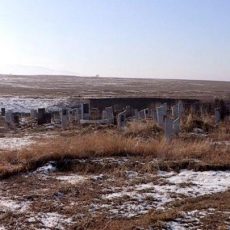 Останки с размытого в ЮКО кладбища перезахоронят