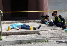 Полиция выясняет обстоятельства гибели женщины, выпавшей из окна в Шымкенте Смерть в результате падения с высоты