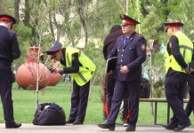 В Шымкенте проведена операция по обезвреживанию подозрительной сумки В Шымкенте проведена операция по обезвреживанию подозрительной сумки