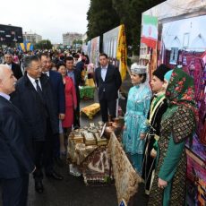 Как отмечают 1 Мая в Шымкенте Выставка этно-культурных центров в Шымкенте