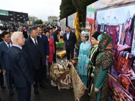 Выставка этно-культурных центров в Шымкенте