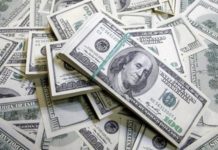 Курс доллара в обменниках вырос до 408 тенге Доллары