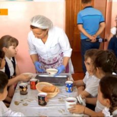 Утвержден рацион казахстанских школьников Школьная столовая