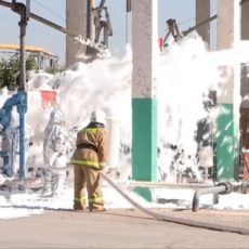 Огнеборцы ЮКО учились тушить сложный пожар на нефтебазе в Шымкенте Огнеборцы ЮКО учились тушить сложный пожар на нефтебазе в Шымкенте