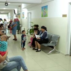 Кампания прикрепления к поликлиникам продлится два месяца — по 15 ноября 2019 года поликлиника