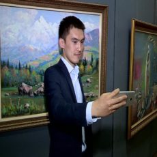 10 тысяч человек провели «Ночь в музее» Шымкента селфи в музее