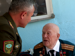 Спасатели ЮКО поздравили 96-летнего ветерана Великой Отечественной войны