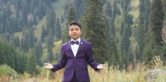 Голос 13-летнего мальчика из ЮКО покорил жителей Китая Бакытжан Токтасынов