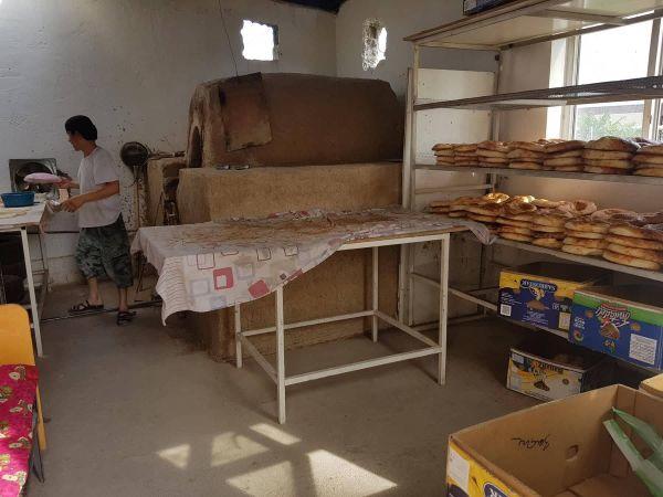 В Шымкенте пекут и продают хлеб в антисанитарных условиях