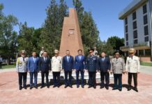 В Шымкенте к 26-летию казахстанской полиции открыли памятник В Шымкенте к 26-летию казахстанской полиции открыли памятник