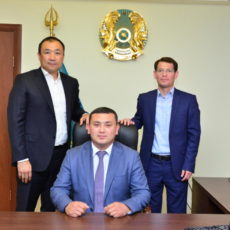 Новый руководитель городского земкома назначен с испытательным сроком Нурлан Сауранбаев. Эльдар Нуралиев. Габит Мауленкулов