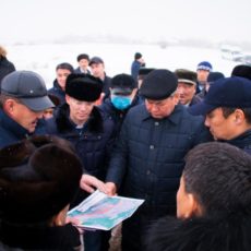 В Шымкенте будет изменено русло реки, чтобы спасти дома горожан Встреча акима Шымкента с жителями массива Шапрашты