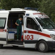 Врачи Шымкента спасли малышку, которая выпила уксус Скорая помощь