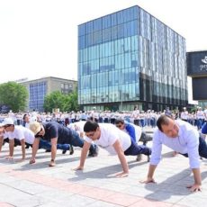 Мировой спортивный рекорд побили в Шымкенте миллион отжиманий