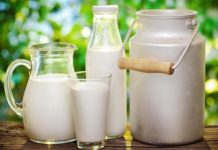 В Казахстане подорожали молочные продукты молоко