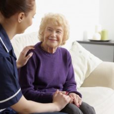 Почти 2,5 тысячи социальных работников подтвердили квалификацию