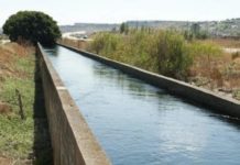 В Аксукенте ребенок по неосторожности упал в канал и погиб канал