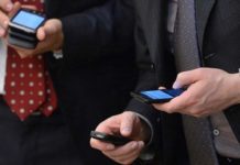 Госслужащим вскоре могут разрешить пользоваться смартфонами смартфоны